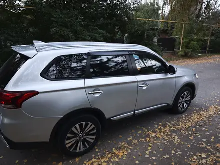 Mitsubishi Outlander 2019 года за 13 000 000 тг. в Алматы – фото 4