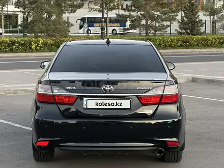 Toyota Camry 2017 года за 10 950 000 тг. в Астана – фото 5