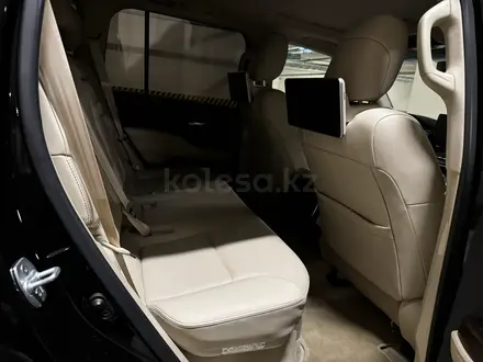 Toyota Land Cruiser 2022 года за 44 000 000 тг. в Алматы – фото 13