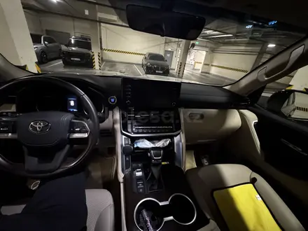 Toyota Land Cruiser 2022 года за 44 000 000 тг. в Алматы – фото 8
