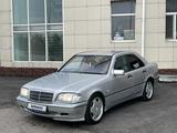 Mercedes-Benz C 220 1998 годаfor4 000 000 тг. в Караганда – фото 3