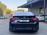 Lexus ES 350 2018 годаүшін20 300 000 тг. в Алматы – фото 4