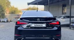 Lexus ES 350 2018 года за 20 300 000 тг. в Алматы – фото 4