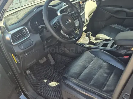 Kia Sorento 2016 года за 5 000 000 тг. в Актау – фото 5