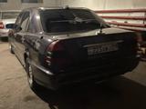 Mercedes-Benz C 180 1996 года за 1 200 000 тг. в Караганда – фото 5