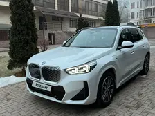 BMW IX1, 2025
