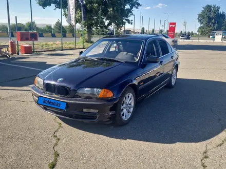BMW 328 1999 года за 3 200 000 тг. в Талдыкорган