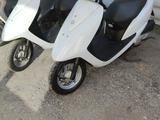 Honda  Dio 2000 годаүшін270 000 тг. в Караганда