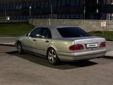 Mercedes-Benz E 230 1996 года за 1 800 000 тг. в Семей – фото 2