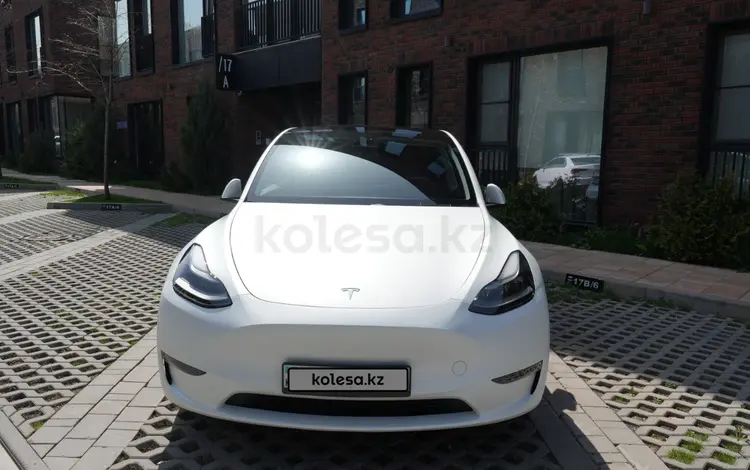 Tesla Model Y 2023 года за 32 000 000 тг. в Алматы