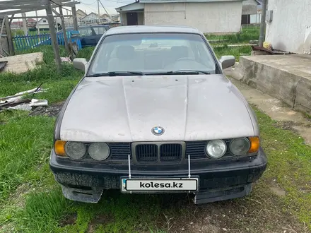 BMW 520 1989 года за 900 000 тг. в Алматы