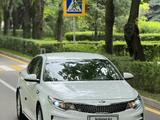 Kia K5 2016 года за 9 200 000 тг. в Алматы – фото 4