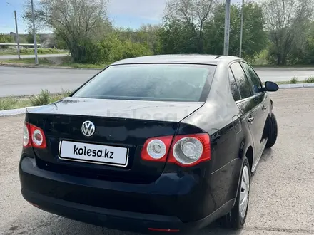 Volkswagen Jetta 2006 года за 3 600 000 тг. в Уральск – фото 3