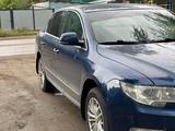 Skoda Superb 2012 года за 4 800 000 тг. в Актобе – фото 2