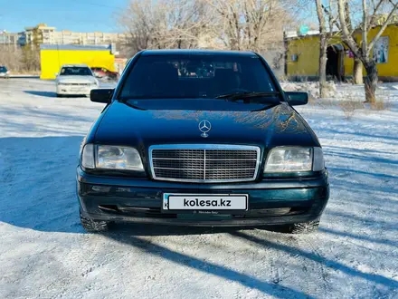 Mercedes-Benz C 200 1996 года за 3 750 000 тг. в Караганда