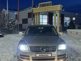 Volkswagen Touareg 2004 годаfor5 000 000 тг. в Тараз – фото 2