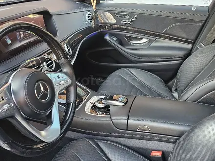 Mercedes-Benz S 450 2018 года за 31 000 000 тг. в Алматы – фото 12
