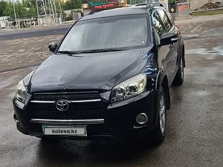 Toyota RAV4 2011 года за 7 900 000 тг. в Шымкент – фото 2