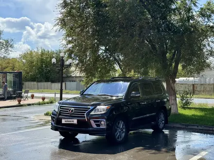 Lexus LX 570 2013 года за 26 850 000 тг. в Актобе