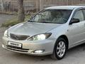 Toyota Camry 2002 года за 3 900 000 тг. в Караганда – фото 2