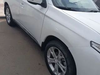 Mitsubishi Outlander, 2013