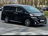 Toyota Vellfire 2017 года за 25 000 000 тг. в Алматы