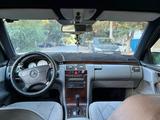 Mercedes-Benz E 320 1995 годаfor1 850 000 тг. в Кызылорда – фото 5