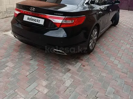 Hyundai Grandeur 2015 года за 9 100 000 тг. в Алматы – фото 3