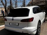 Volkswagen Touareg 2021 года за 37 000 000 тг. в Костанай – фото 3