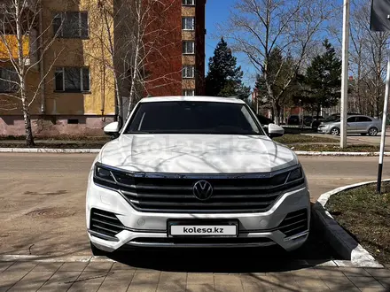 Volkswagen Touareg 2021 года за 40 000 000 тг. в Костанай – фото 4