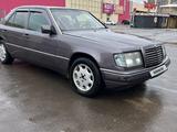 Mercedes-Benz E 220 1993 года за 1 550 000 тг. в Усть-Каменогорск