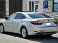 Lexus ES 300h 2013 годаүшін8 000 000 тг. в Актау – фото 3