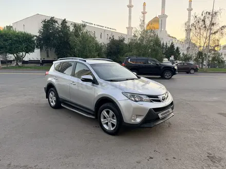 Toyota RAV4 2014 года за 8 500 000 тг. в Астана – фото 3