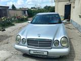 Mercedes-Benz E 240 1998 года за 2 300 000 тг. в Талдыкорган