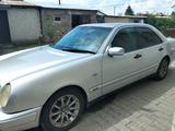 Mercedes-Benz E 240 1998 года за 2 300 000 тг. в Талдыкорган – фото 3