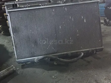 Основной радиатор охлаждения Honda Civic за 15 000 тг. в Алматы – фото 2