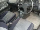 Mazda 323 1988 годаүшін1 100 000 тг. в Усть-Каменогорск – фото 4
