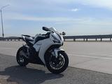 Honda  CBR 1000 RR/RA Fireblade 2014 годаүшін6 000 000 тг. в Караганда