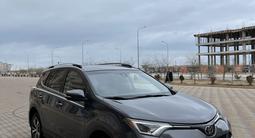 Toyota RAV4 2018 года за 12 350 000 тг. в Актау – фото 3