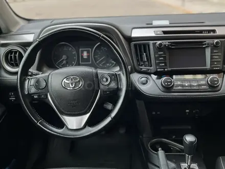 Toyota RAV4 2018 года за 12 350 000 тг. в Актау – фото 21
