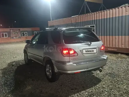 Lexus RX 300 2002 года за 4 800 000 тг. в Актобе – фото 4
