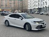 Toyota Camry 2020 года за 15 800 000 тг. в Актау – фото 5