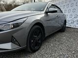 Hyundai Elantra 2023 годаfor9 500 000 тг. в Алматы – фото 4