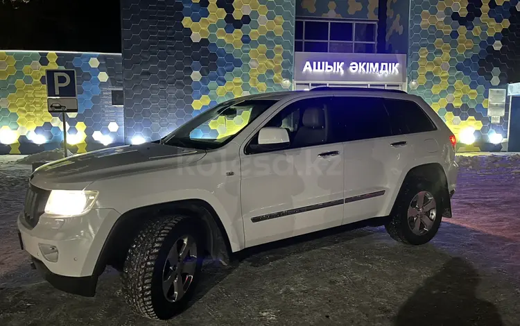 Jeep Grand Cherokee 2012 годаүшін6 000 000 тг. в Караганда