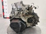 Механика коробка передач на mazda 323 z5. Мазда 323for35 000 тг. в Алматы