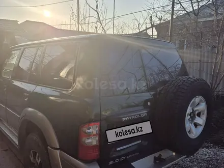 Nissan Patrol 2000 года за 4 500 000 тг. в Шымкент – фото 2