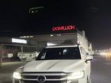 Toyota Land Cruiser 2023 года за 58 000 000 тг. в Алматы – фото 3