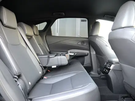 Lexus RX 350h F Sport Design 2025 года за 45 014 400 тг. в Шымкент – фото 7