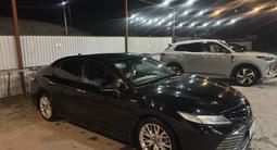 Toyota Camry 2018 годаүшін12 900 000 тг. в Алматы – фото 2