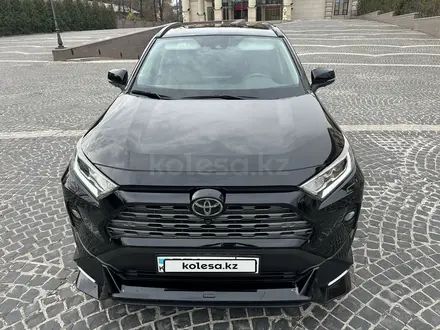 Toyota RAV4 2021 года за 16 500 000 тг. в Алматы – фото 3